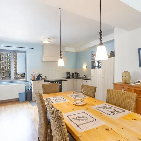 Lecomte - New Helmond 219 * Ostend