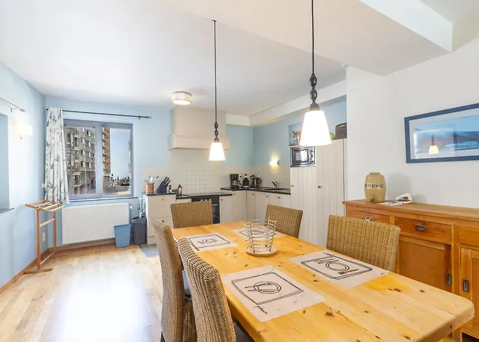 Lecomte - New Helmond 219 * Oostende