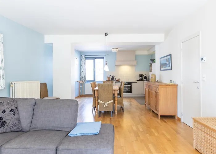 Lecomte - New Helmond 219 Oostende